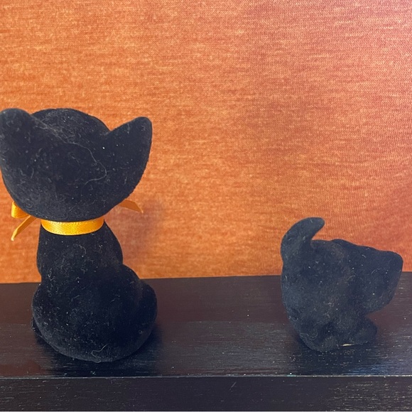 Set of 3 Vintage Hallmark Flocked Black Cats. - Picture 4 of 9